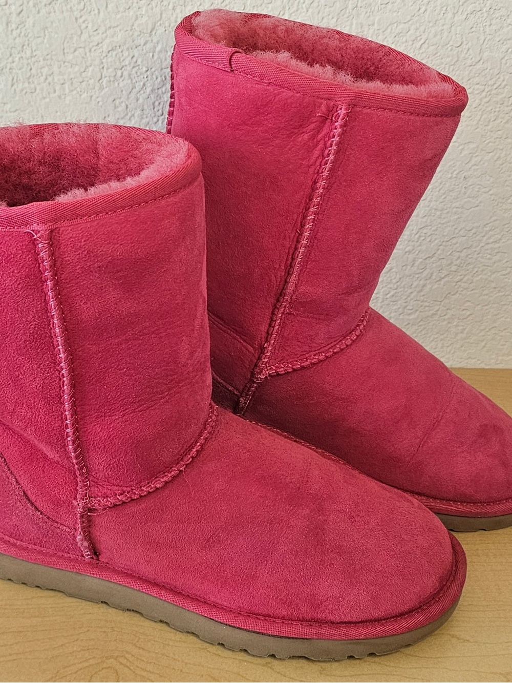 Classic Cozy Women's Ugg Boots in Bright Pink